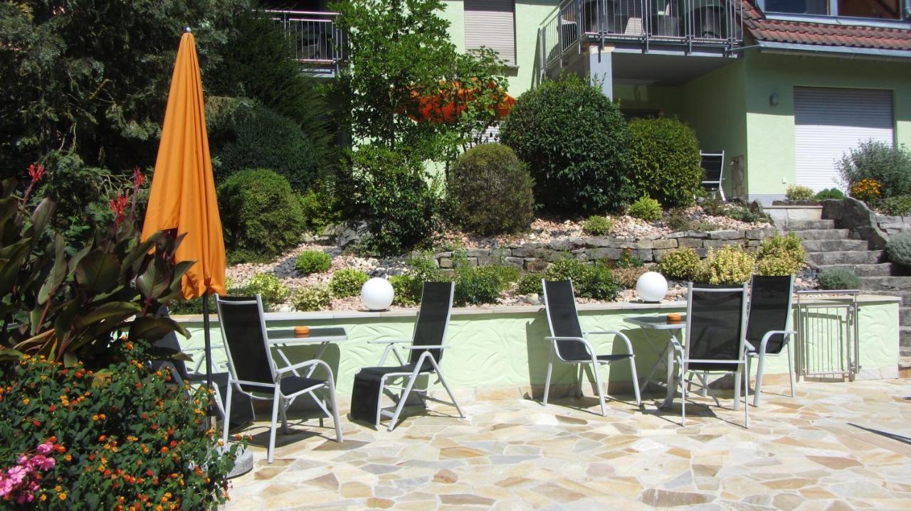 Pension Am Weinberg Bed & Breakfast Mainstockheim Экстерьер фото